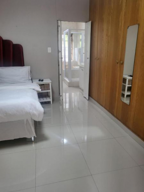 MJ's Guest House